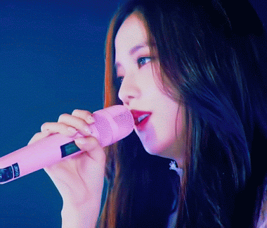 Jisoo xinh đẹp ChiChu là cô gái nào mà lại được netizen Hàn yêu thích hơn cả Jisoo (BLACKPINK)? ảnh 1