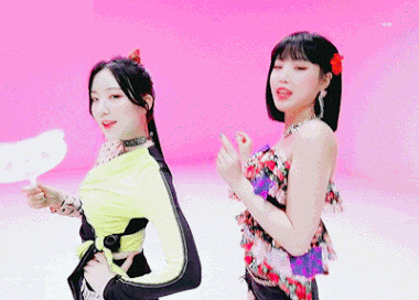 Da trắng mịn thôi chưa đủ, phải trắng bật tông như các cô gái này mới khiến netizen ao ước ảnh 5