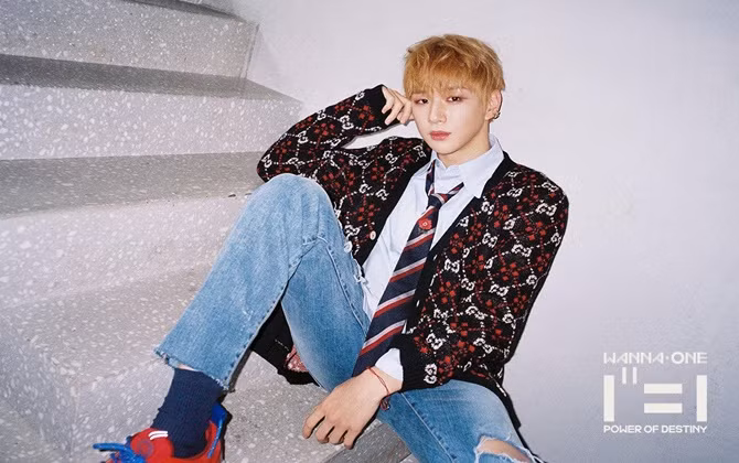 Vượt qua nhiều "đối thủ", Kang Daniel xuất sắc dẫn đầu BXH CF Hàn Quốc tháng 11