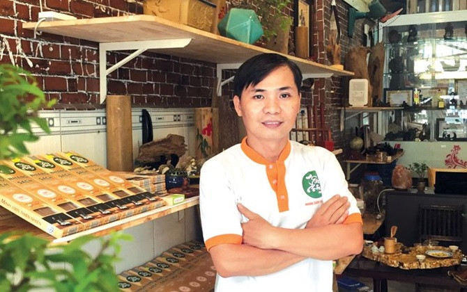 Kỹ sư Hóa đi làm nhang sạch