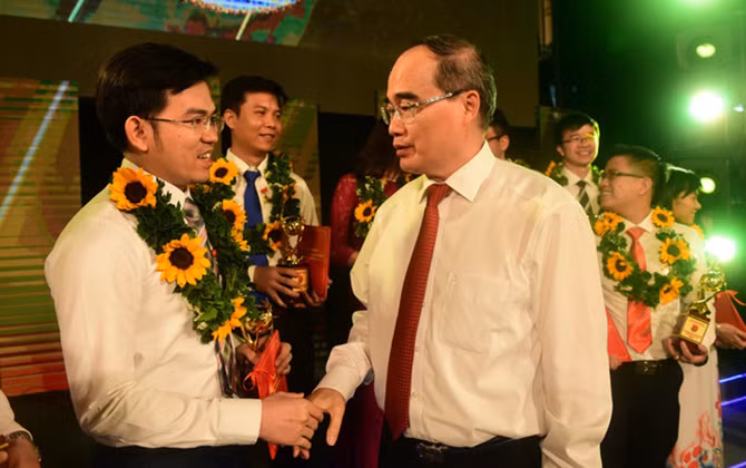 Trao Giải thưởng Quả cầu vàng cho 10 tài năng trẻ khoa học công nghệ