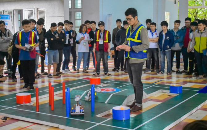 ĐH Bách Khoa Đà Nẵng: Hấp dẫn với Chung kết Mini Robocon 2019