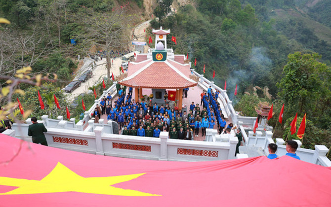 Tháng Ba, trở lại Tri ân người dân tại mặt trận Vị Xuyên