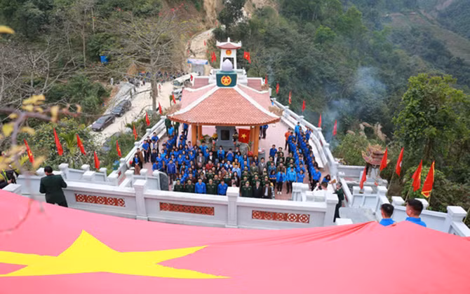 Tháng Ba, trở lại Tri ân người dân tại mặt trận Vị Xuyên