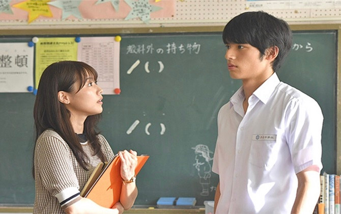 Okada Kenshi: “Mỹ nam học đường” mới đang “bỏ bùa” khán giả truyền hình Nhật Bản