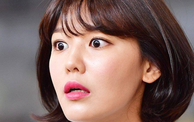 Tiếp tục bỏ quên hộ chiếu, Sooyoung (SNSD) chính là cô nàng não cá nhất K-Pop rồi