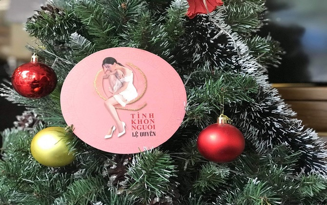 Ca sĩ Lệ Quyên "chơi trội" khi bán vé dát vàng cho liveshow tại Hà Nội