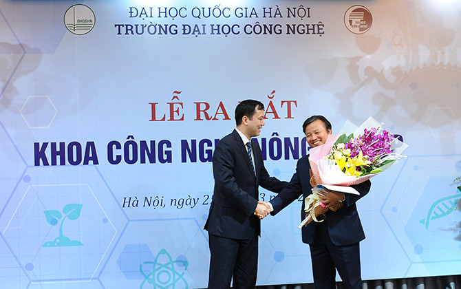 Ứng dụng công nghệ tiên tiến trong nông nghiệp công nghệ cao