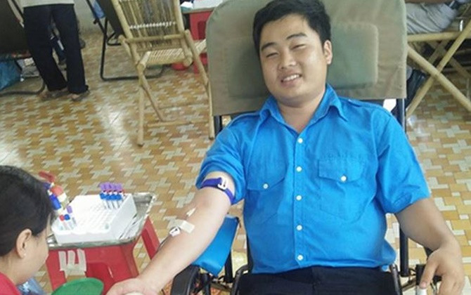 Thi lại đại học để tham gia tình nguyện