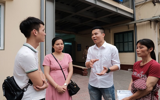 Vụ Mercedes GLA tông hàng loạt xe máy: Trường Đại học kêu gọi quyên góp hơn 150 triệu đồng giúp nữ sinh bị tai nạn