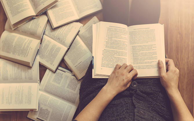 Hãy tập 7 cách đọc sách này để thành công trong công việc!