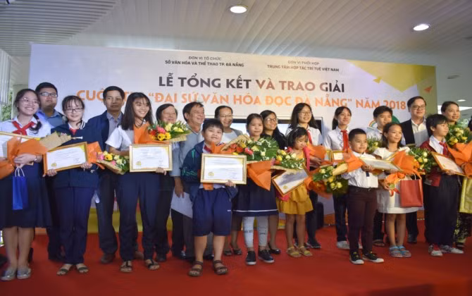Đà Nẵng vinh danh các đại sứ văn hóa đọc