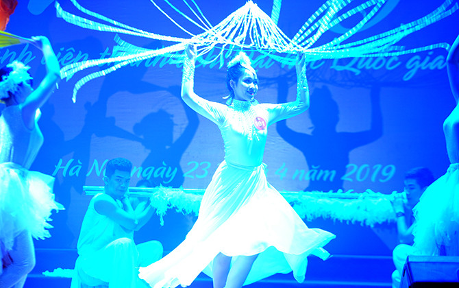 Đêm Tài năng bùng nổ của sinh viên ĐHQG Hà Nội