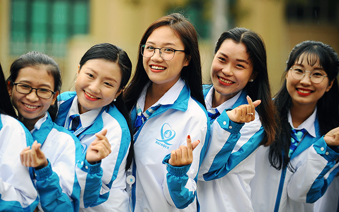 Đại biểu rạng ngời trước giờ khai mạc Đại hội X