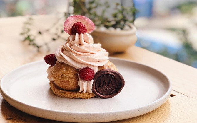 Khám phá Sài Gòn qua chuyến du hành bánh ngọt