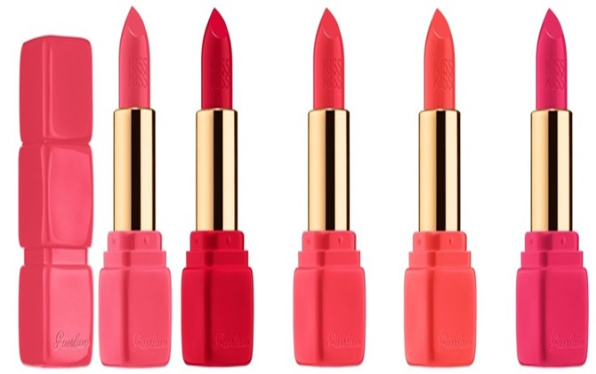 Kiss Kiss - Thỏi son "công chúa" cho ai vẫn mơ có nụ hôn với hoàng tử vào đêm Giáng sinh!