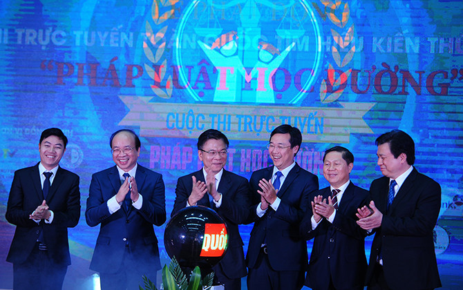 “Pháp luật học đường” dành cho học sinh các trường THPT