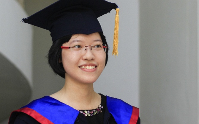 Nữ thủ khoa 2 năm liền là "Sinh viên 5 tốt"