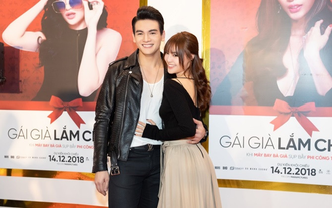 Fan thích thú với loạt khoảnh khắc “tình-bể-bình” của Lan Ngọc và Lê Xuân Tiền