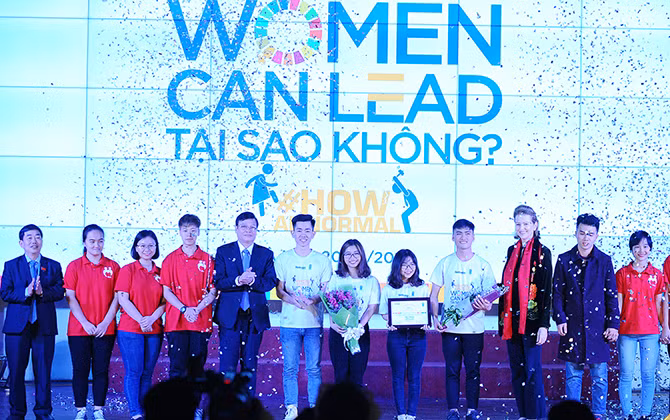 Đội HV Y Dược học cổ truyền giành giải Nhất cuộc thi "Women Can Lead – Tại sao không?" 