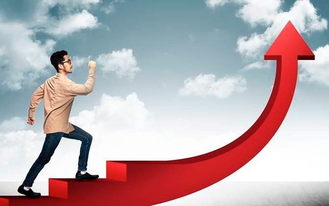 Muốn thành đạt, ngày nào cũng mặc một kiểu quần áo!