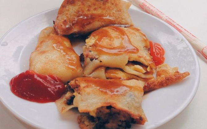 Bạn có thể ăn trưa ngon lành ngay ở những quán trà sữa này!