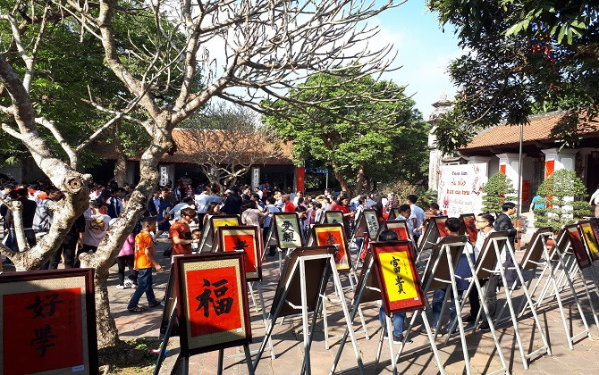 Đầu Xuân, thăm Văn Miếu Xích Đằng