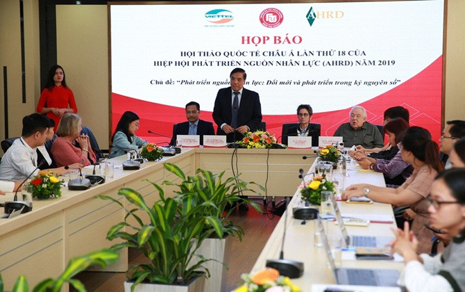 Phát triển nguồn nhân lực trong kỷ nguyên số