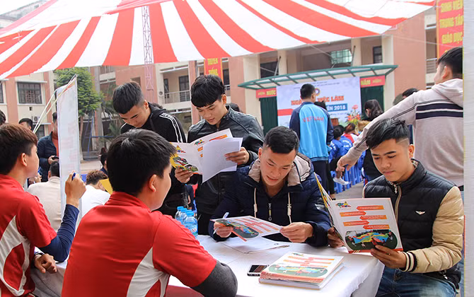 Trao hơn 300 cơ hội việc làm cho sinh viên ngành Sư phạm thể dục thể thao