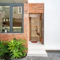 Nhà phố 300m2 lấy cảm hứng từ gạch đỏ
