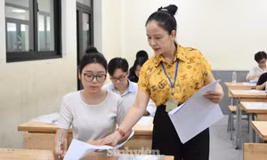 Chuẩn hóa hệ thống khảo thí quan trọng hơn chuyện 'tách hay không tách' kỳ thi