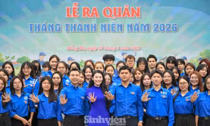 500 đoàn viên, sinh viên ra quân hỗ trợ người dân làm thủ tục online, tham gia chuẩn bị bầu cử