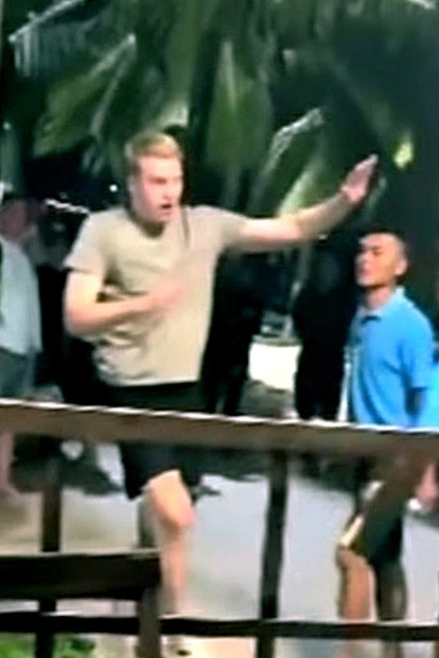 Xác minh nhóm thanh niên dọa đánh du khách ở bãi biển Nha Trang