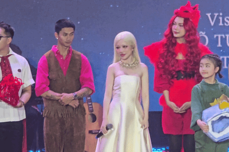 Nguyễn Hùng "hóa cáo" vẫn bị từ chối tình cảm trên sân khấu