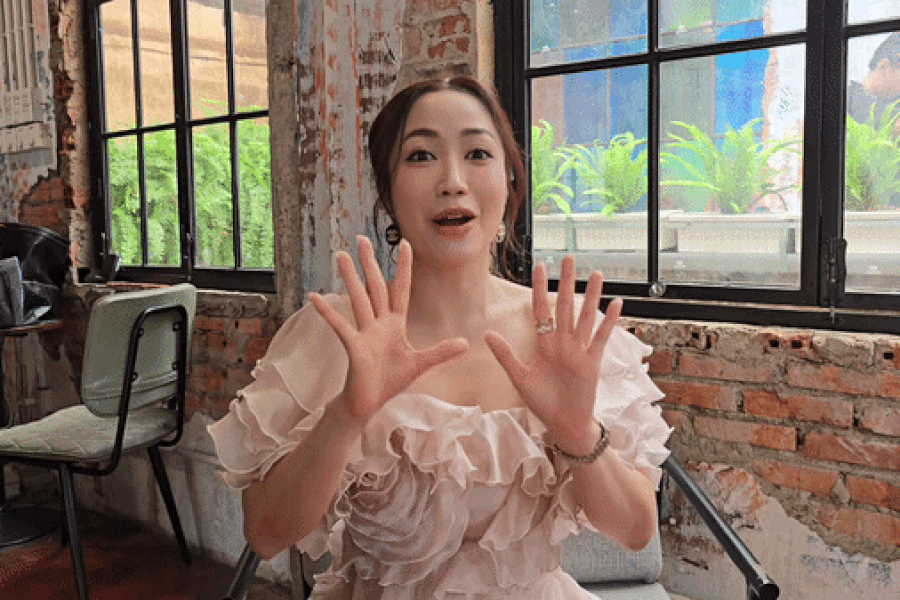 Ốc Thanh Vân kể chuyện nhuộm da, "lên cơ" vì vai diễn trong "Heo Năm Móng"