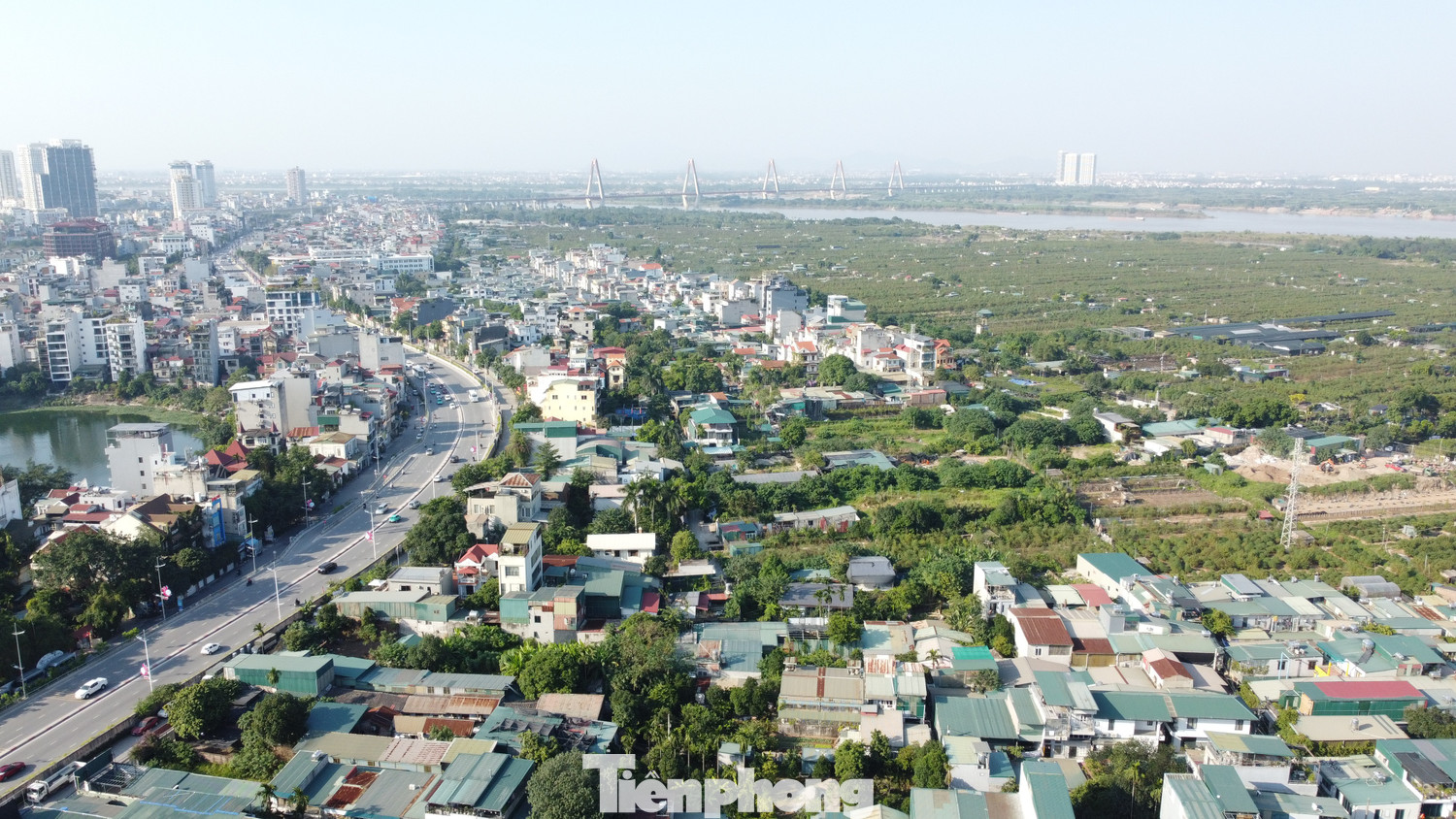 Nhà đất ngoài đê 'đóng băng', dừng xây dựng vì lo 'vướng' trục đại lộ cảnh quan sông Hồng