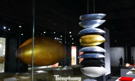 Chất liệu cũ trở thành tác phẩm nghệ thuật độc đáo tại Hà Nội