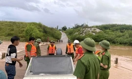 Lạng Sơn huy động lực lượng tìm kiếm các nạn nhân. 