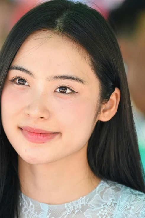 Á hậu Vân Nhi, người đẹp Thùy Dương dự Lễ phát động 