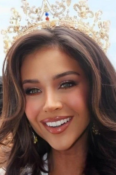 Dàn hoa hậu đổ bộ Thái Lan