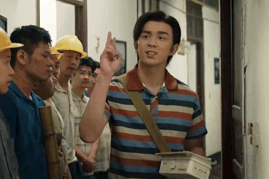 Lần tái xuất hoàn toàn trái ngược này khiến người hâm mộ vô cùng mong đợi. Lần tái xuất hoàn toàn trái ngược này khiến người hâm mộ vô cùng mong đợi.