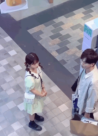 Nhiều người chê cả hai không có chemistry.