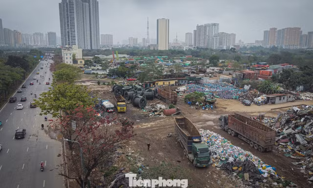 Khu đất nông nghiệp có nhiều diện tích bị chiếm dụng để kinh doanh từ trước năm 2014 và có cả những vi phạm phát sinh từ năm 2018 đến nay.