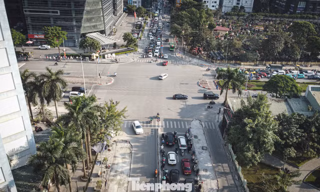 Hà Nội gấp rút hoàn thiện nút giao Lê Văn Lương - Nguyễn Tuân 