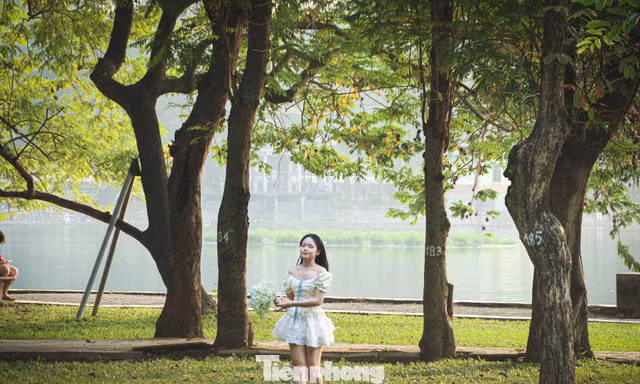 Sức sống mới tại công viên đầu tiên của Hà Nội hạ toàn bộ hàng rào