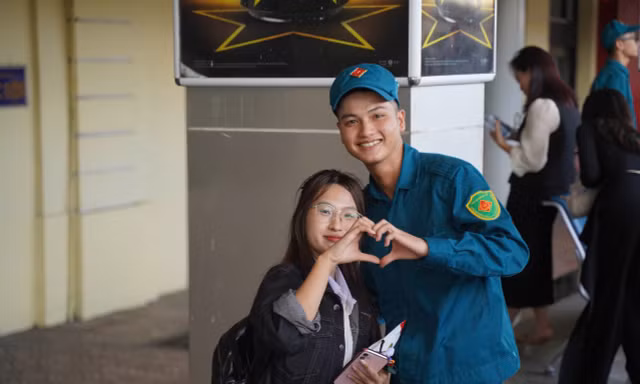 A80: Những chuyện tình được xe duyên từ tình yêu Tổ quốc