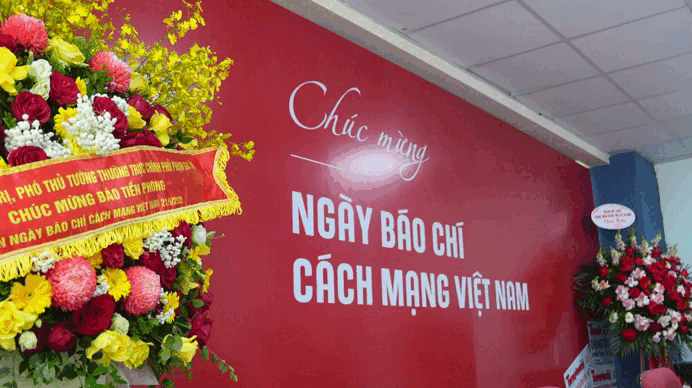 [VIDEO] Bí thư thứ nhất T.Ư Đoàn chúc mừng Báo Tiền Phong nhân dịp 21/6