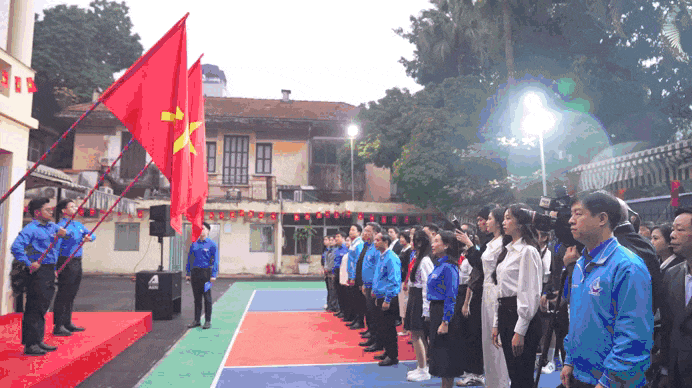 Diễn viên Thu Quỳnh cùng dàn người đẹp lan tỏa khí thế, niềm tin hướng về Đại hội XIV của Đảng