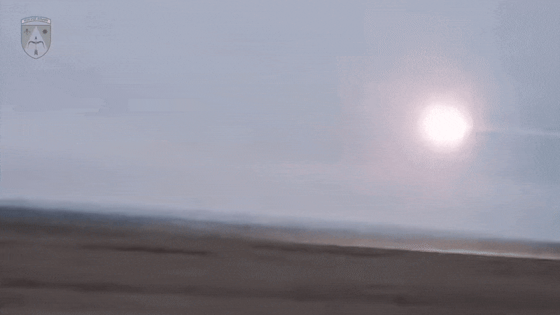 Khoảnh khắc phòng không Ukraine bắn hạ tên lửa hành trình Kalibr của Nga