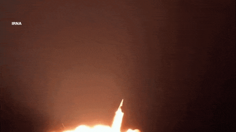 Iran công bố video phóng hàng loạt tên lửa trong chiến dịch tấn công quy mô nhất